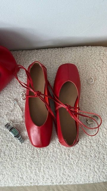 Балетки ,натуральна шкіра,червоні,36 666.2 фото